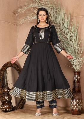 Black gota patti rayon kurta set 3