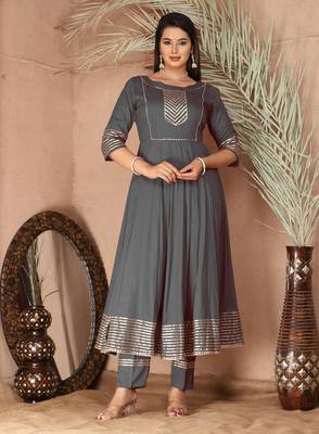 Grey gota patti rayon kurta set 4