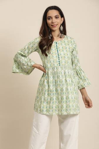 Women'S Rayon Floral Printed Flared Short Kurti (Green)