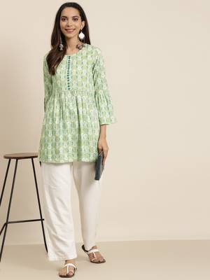 Women'S Rayon Floral Printed Flared Short Kurti (Green) 4