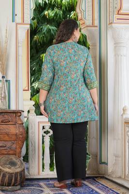Women'S Plus Size Floral Placement Printed Short Kurti (Green) 3