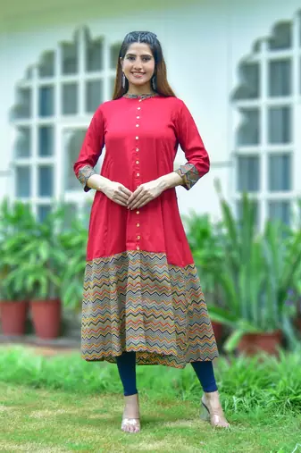 Women'S Rayon & Cotton Cambric Zig-Zag Printed A-Line Kurta