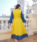 Women'S Plus Size Rayon Geometric Print Anarkali Kurti (Multi)