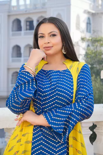 Women'S Plus Size Rayon Geometric Print Anarkali Kurti (Multi)