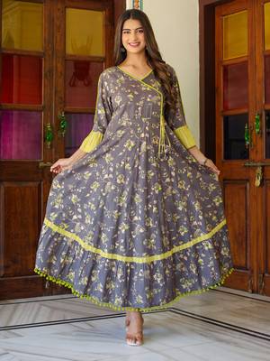 Women'S Floral Printed Anarkali Kurti(Grey) 2