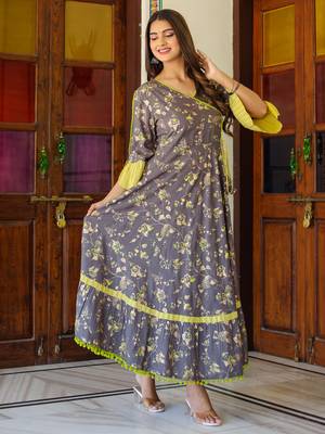 Women'S Floral Printed Anarkali Kurti(Grey) 1