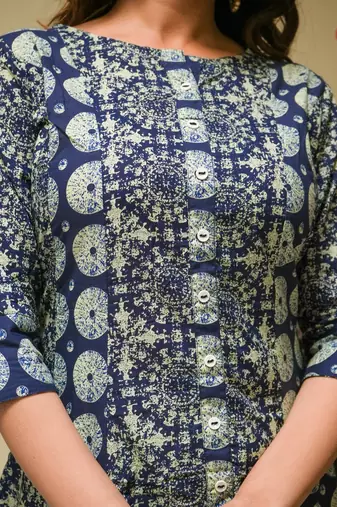 Women'S Cotton Geomatrical Printed A-Line Kurti (Blue)
