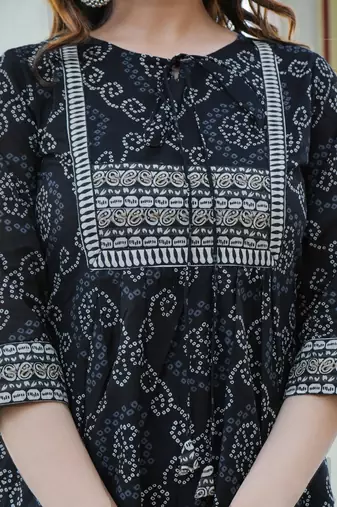 Women'S Cotton Bandhej Printed Short Kurti (Black)