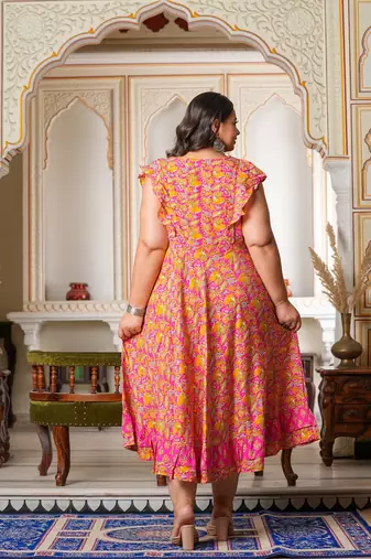 Women'S Plus Size Floral Printed Embroidered Anarkali Kurti (Pink)