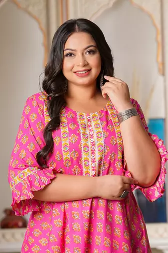 Women'S Plus Size Floral Printed Anarkali Kurti (Pink)