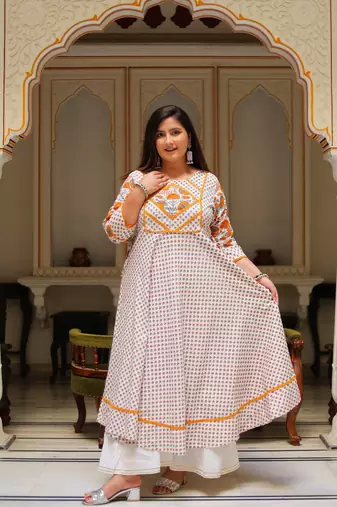 Women'S Plus Size Floral Printed Anarkali Kurti (Multi)
