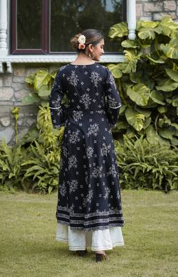 Women'S Rayon Floral Printed Anarkali Kurti (Black) 3