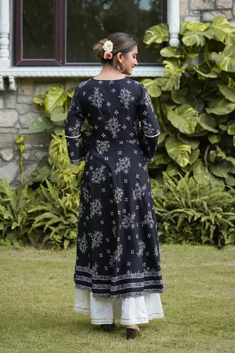 Women'S Rayon Floral Printed Anarkali Kurti (Black)