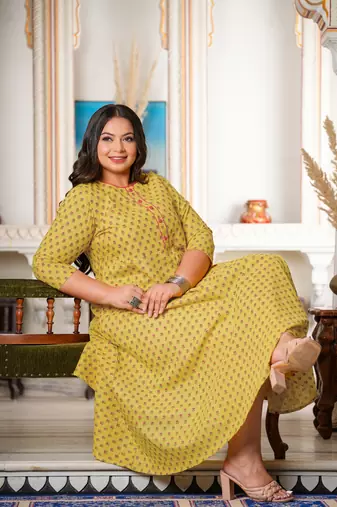 Women'S Plus Size Floral Printed Anarkali Kurti (Yellow)