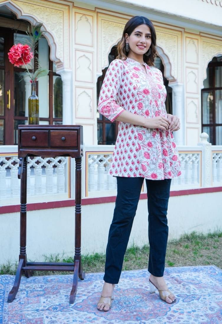 Women'S Floral Printed Short Kurti (White)