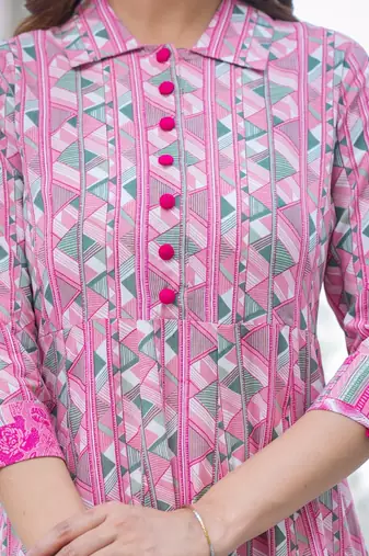 Women'S Geomatrical Printed Anarkali Kurti (Pink)