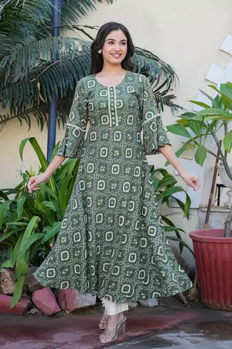 Women'S Rayon Bandhej Printed A-Line Kurta (Green)