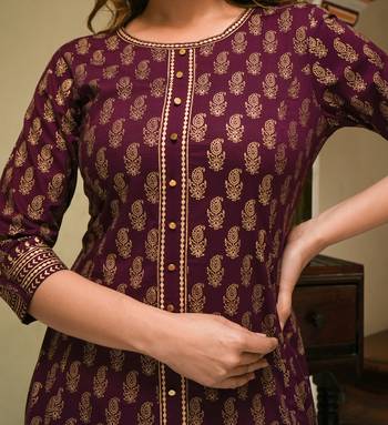 Women'S Cotton Gold Print Anarkali Kurti (Wine) 5