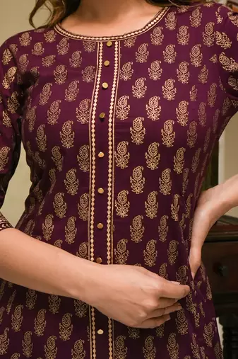 Women'S Cotton Gold Print Anarkali Kurti (Wine)
