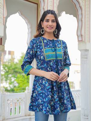 Women'S Floral Placement Printed Short Kurti (Blue) 4