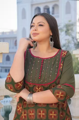 Women'S Floral Printed Pintucks Anarkali Kurta (Green)