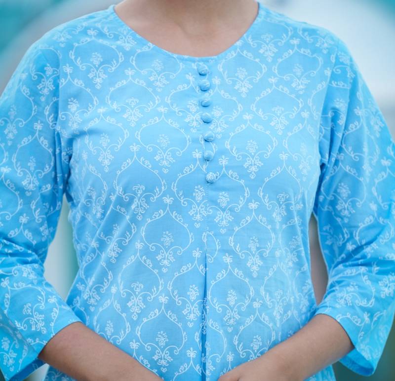 Women'S Cotton Floral Printed Short Kurti (Blue)