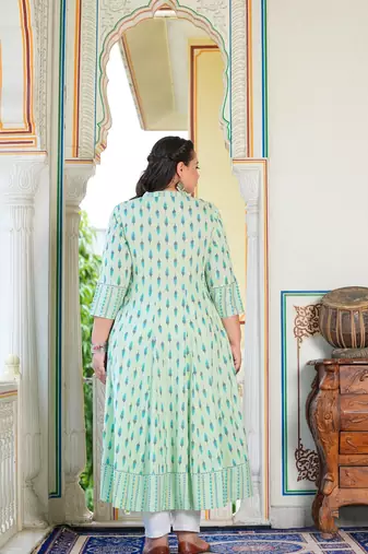 Women'S Plue Size Rayon Ikat Printed Anarkali Kurta (Green)
