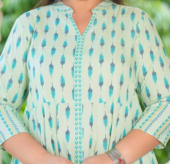 Women'S Plue Size Rayon Ikat Printed Anarkali Kurta (Green) 5