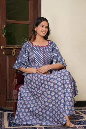 Women'S Floral Printed Smoking Embroidered Maternity Wear Anarkali Dress (Grey)