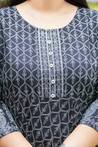 Women'S Plus Size Geomatrical Jamdani Printed Kurta (Black)