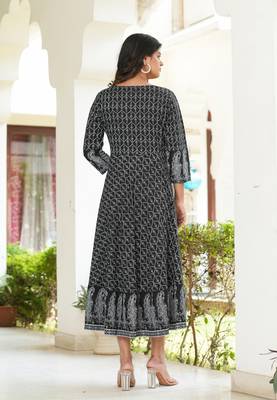 Women'S Geomatrical Jamdani Printed Kurta (Black) 3