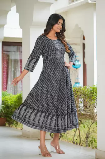 Women'S Geomatrical Jamdani Printed Kurta (Black)