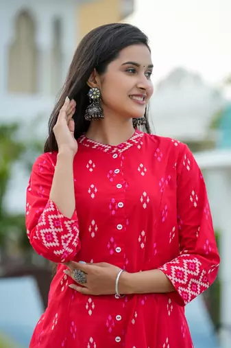 Women'S Cotton Ikat Printed A-Line Kurta (Red)
