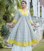 Women'S Cotton Geomatrical Printed Anarkali Kurti (Multi)