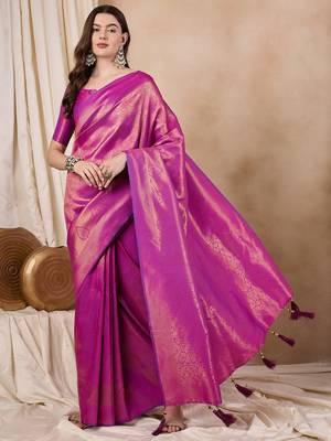kanjivaram Zari silk woven with golden woven border saree 2
