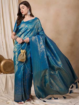 kanjivaram Zari silk woven with golden woven border saree 1