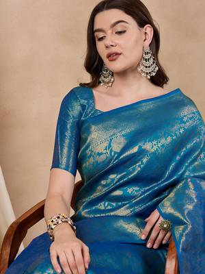 kanjivaram Zari silk woven with golden woven border saree 4