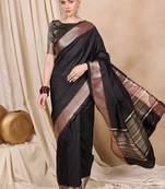 Riva Enterprise Women'S Cotton Silk Solid Print With Golden Woven Border Saree