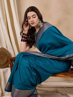Riva Enterprise Women'S Cotton Silk Solid Print With Golden Woven Border Saree 1