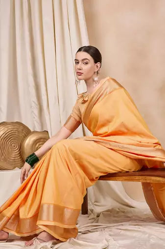 Riva Enterprise Women'S Cotton Silk Solid Print With Golden Woven Border Saree