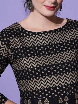 Black zig zag printed work rayon anarkali kurta 4