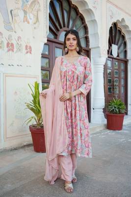 Women peach muslin embroidered kurta  pant & dupatta set 1
