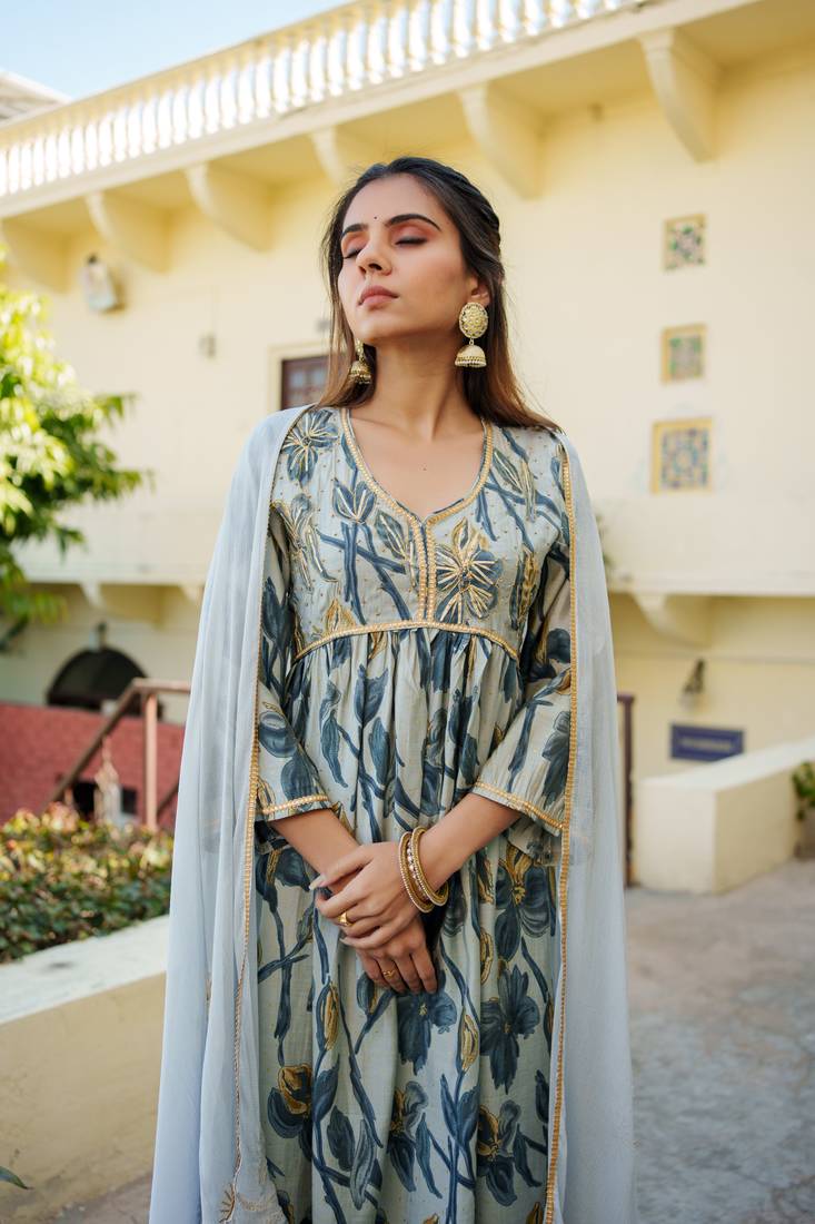 Women skyblue muslin  embroidered kurta pant & dupatta set