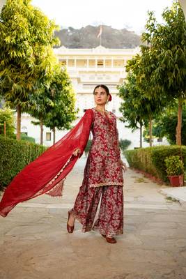 Women maroon muslin floral & embroidered cut work kurta  sharara & dupatta set 4