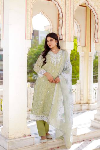 Women pista green linen printed  kurta  pant & dupatta set