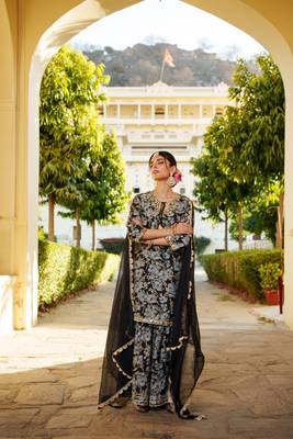 Women navy blue muslin floral & embroidered cut work kurta  sharara & dupatta set 5