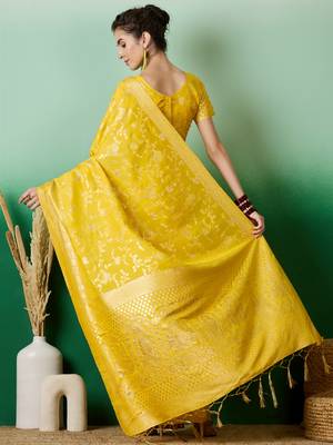 Yellow Ethnic Jacquard c Partywear Ethnic Saree 2