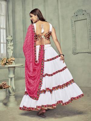 White Cotton Navratri Chaniya Choli with Kutch Embroidery & Bandhani Dupatta (Tie-Back) 3