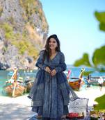 Heavy and ethnic graceful looks blue colour palazzo dress for partywear looks