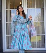 Heavy and ethnic graceful looks sky blue colour palazzo dress for partywear looks